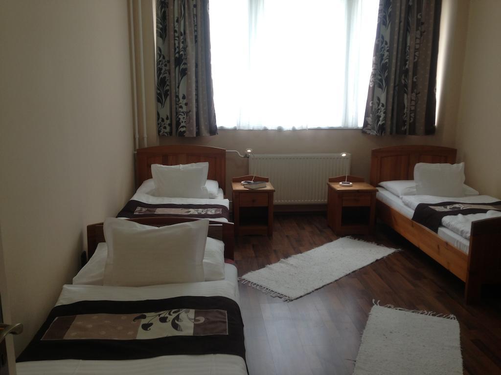 Vasvirag Hotel Celldömölk Cameră foto